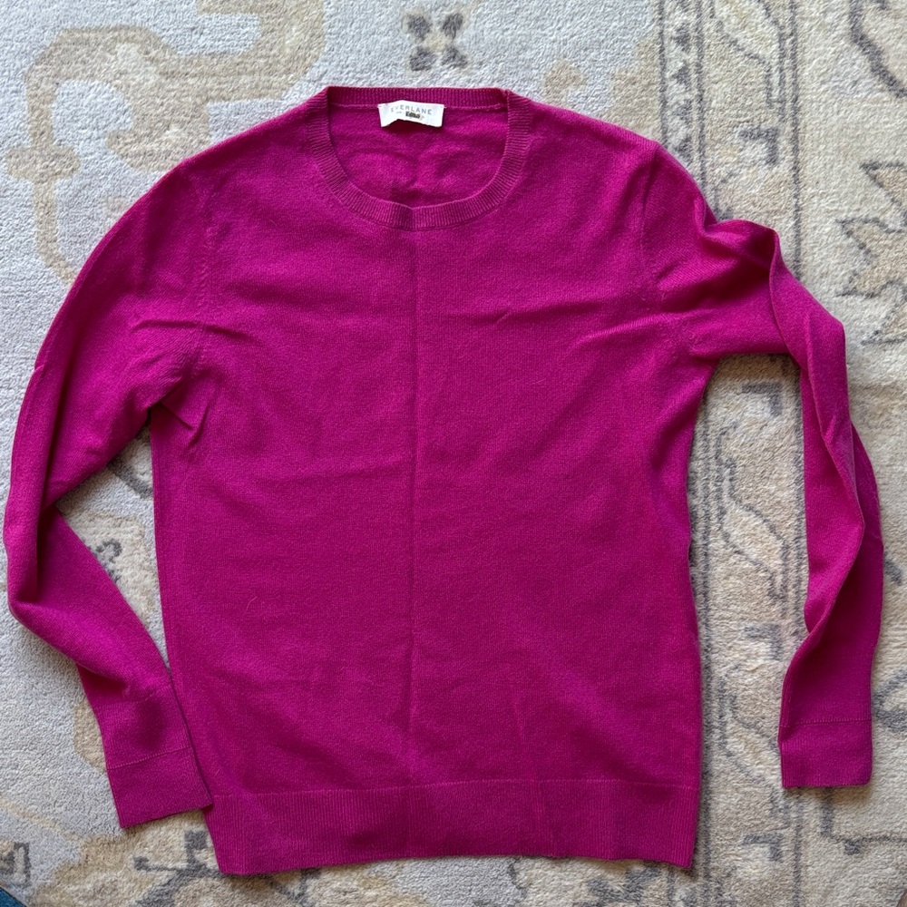 Everlane Cashmere crew neck in “hot berry” pink